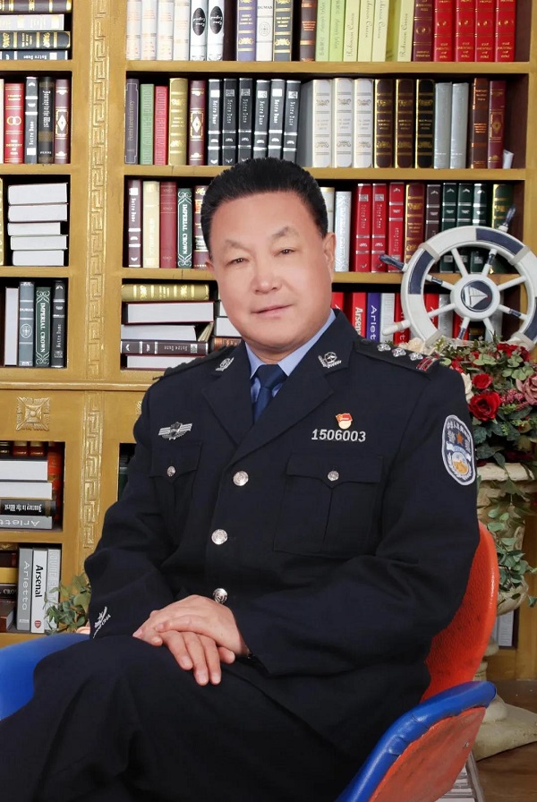 内蒙古自治区监狱管理局:《我们是光荣的监狱人民警察》